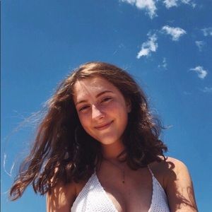 Meet your Posher, Lily